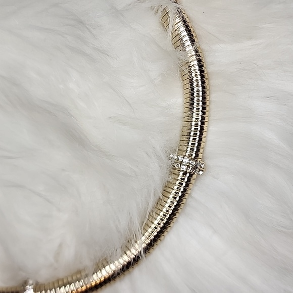 OPC Gold tone Necklace - Picture 2 of 3